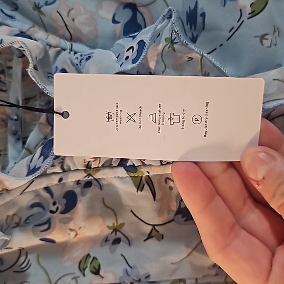 *FINAL* GZDMFS BLUE FLORAL DRESS: NEW WITH TAGS: SIZE L - Picture 4 of 7